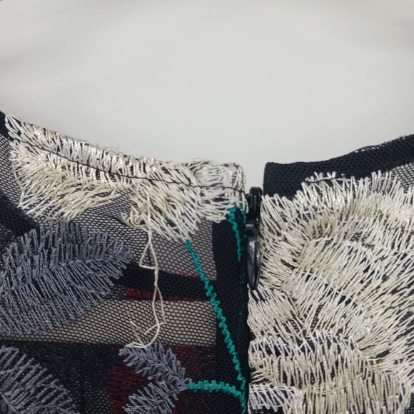 Vince Camuto Floral Embroidered Sleeveless Black Dress Size 10 NWOT - Picture 11 of 16